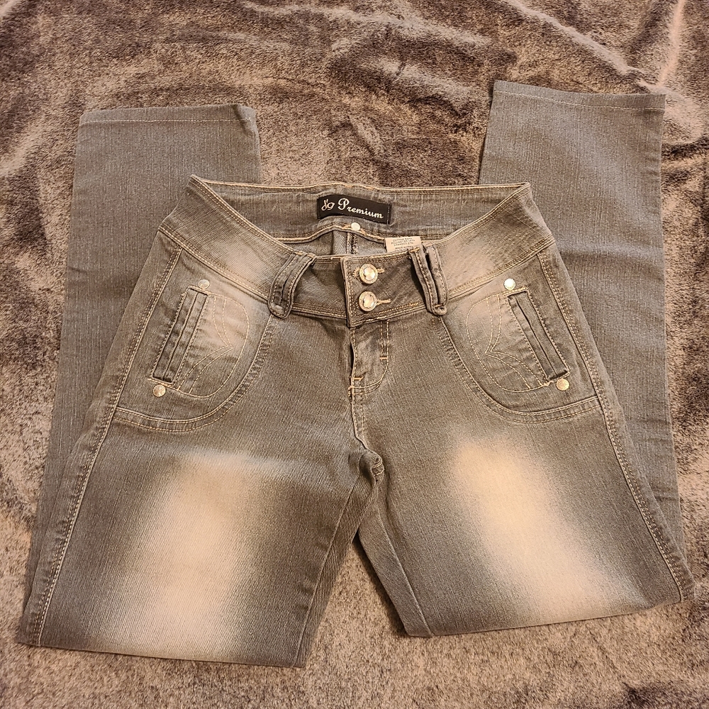 Gray Jeans - Picture 3 of 4